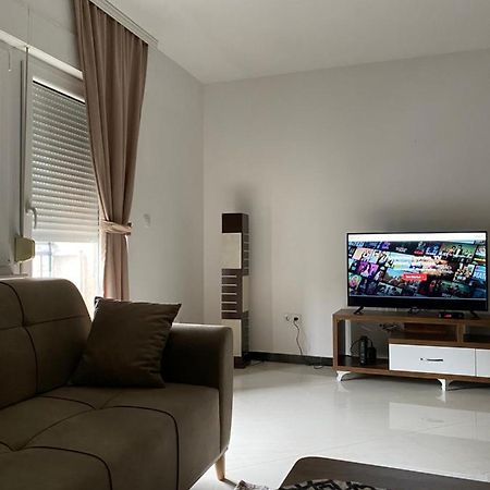 Capital Apartment Prishtina Pristina Esterno foto