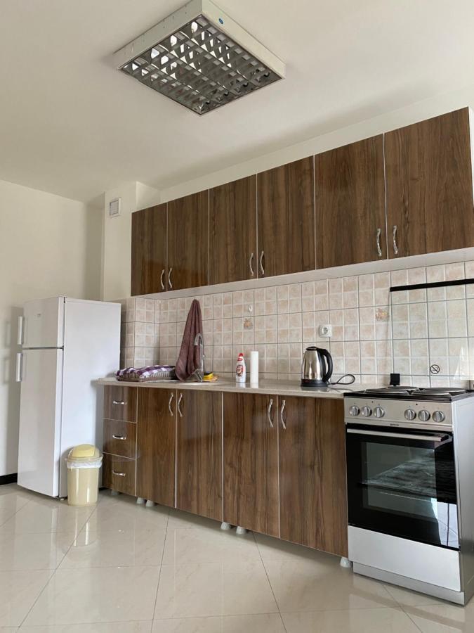 Capital Apartment Prishtina Pristina Esterno foto