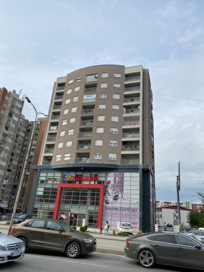 Capital Apartment Prishtina Pristina Esterno foto